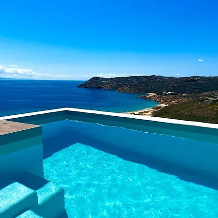 Luxury House With Private Pool At Elia Hébergement de vacances *